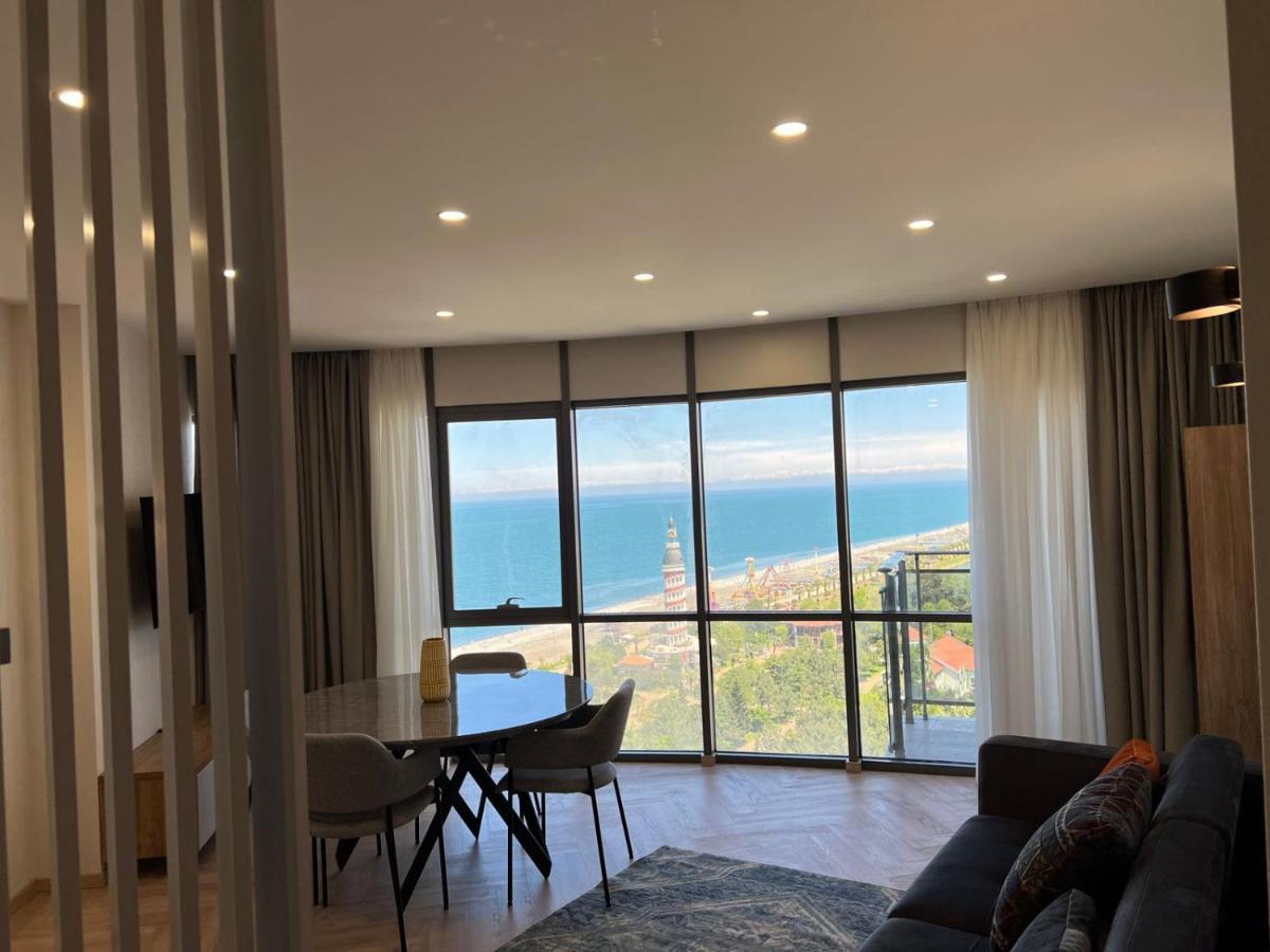 Holiday Lux Tower Batumi Zewnętrze zdjęcie