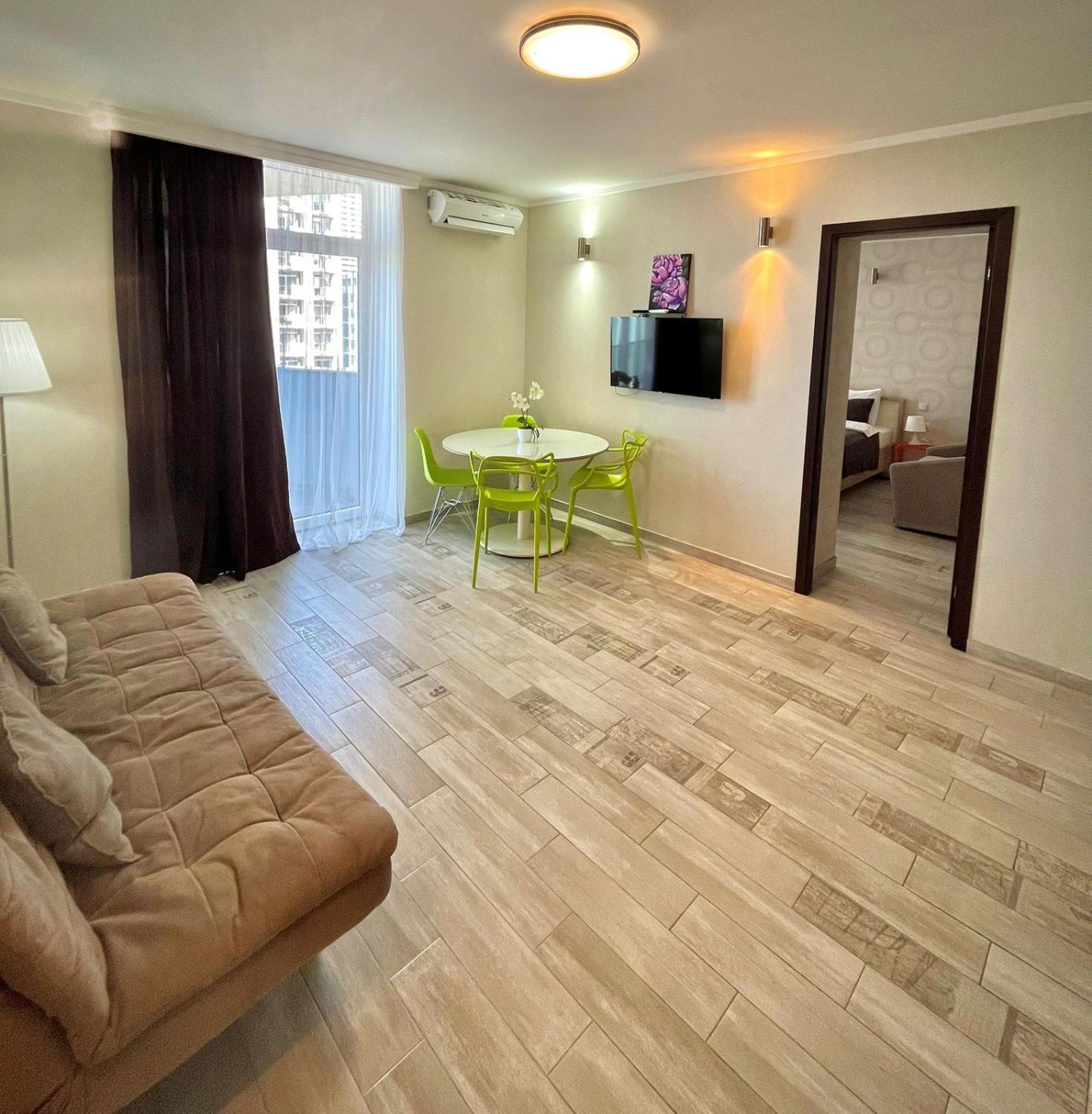 Holiday Lux Tower Batumi Zewnętrze zdjęcie