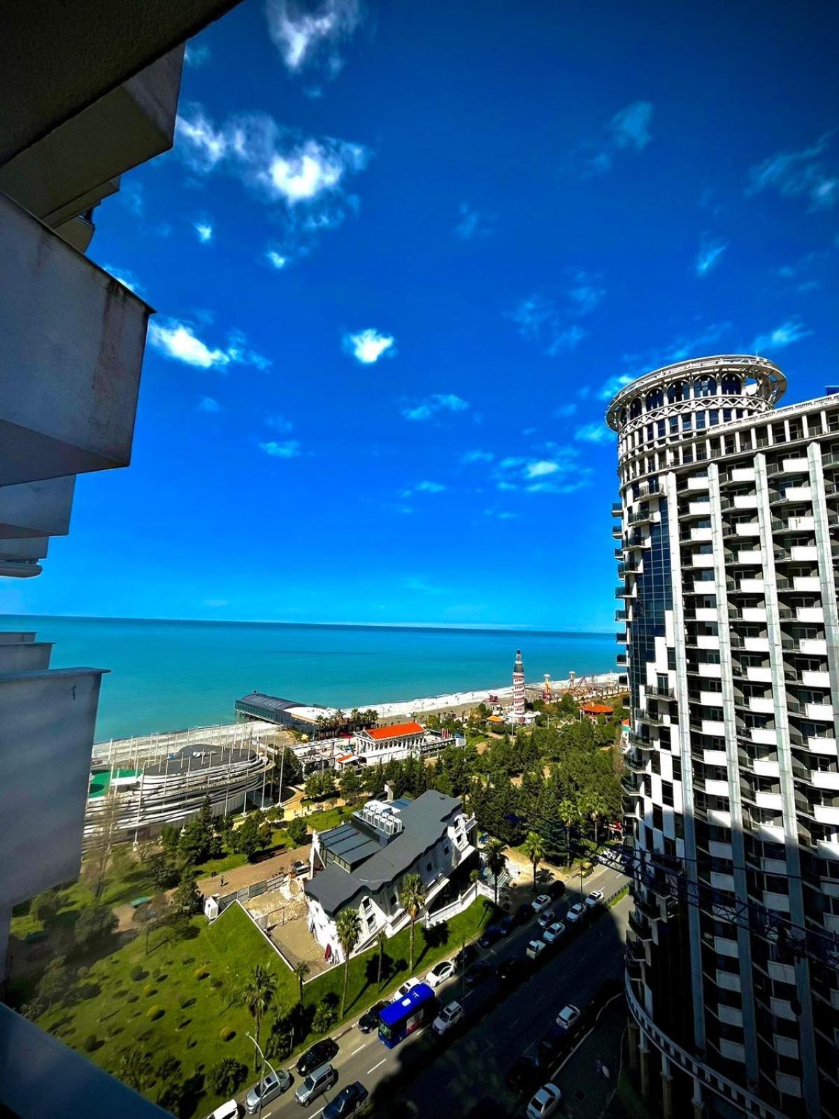 Holiday Lux Tower Batumi Zewnętrze zdjęcie