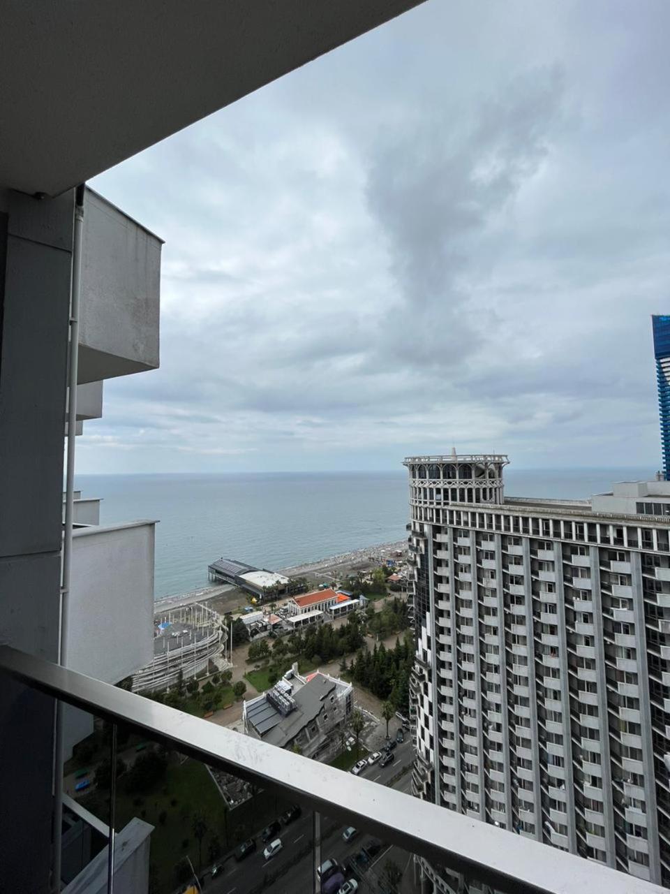 Holiday Lux Tower Batumi Zewnętrze zdjęcie
