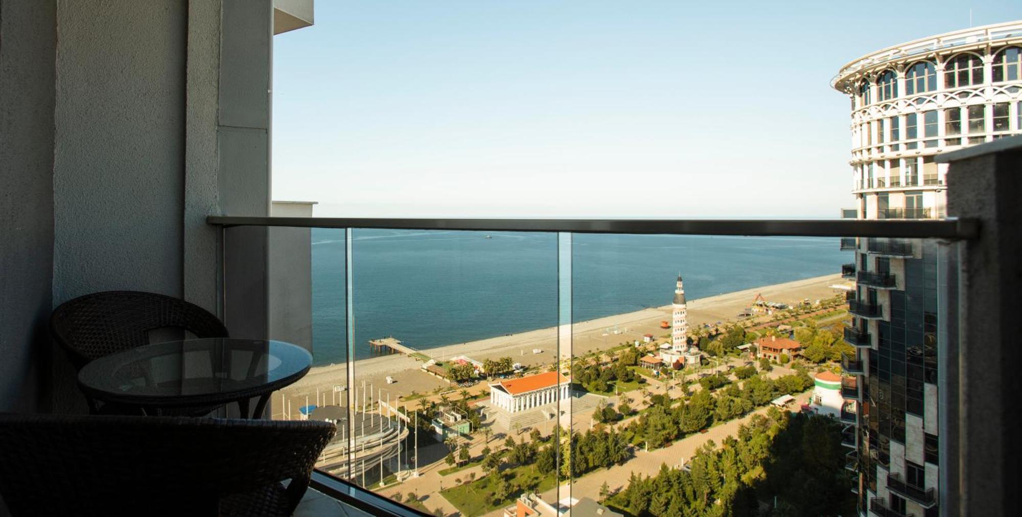 Holiday Lux Tower Batumi Zewnętrze zdjęcie
